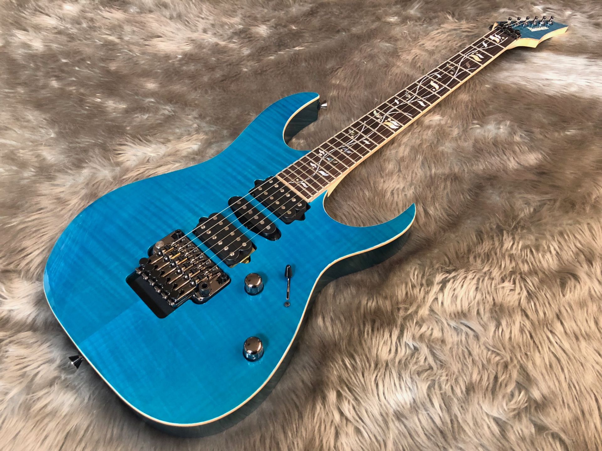 RG8570Z