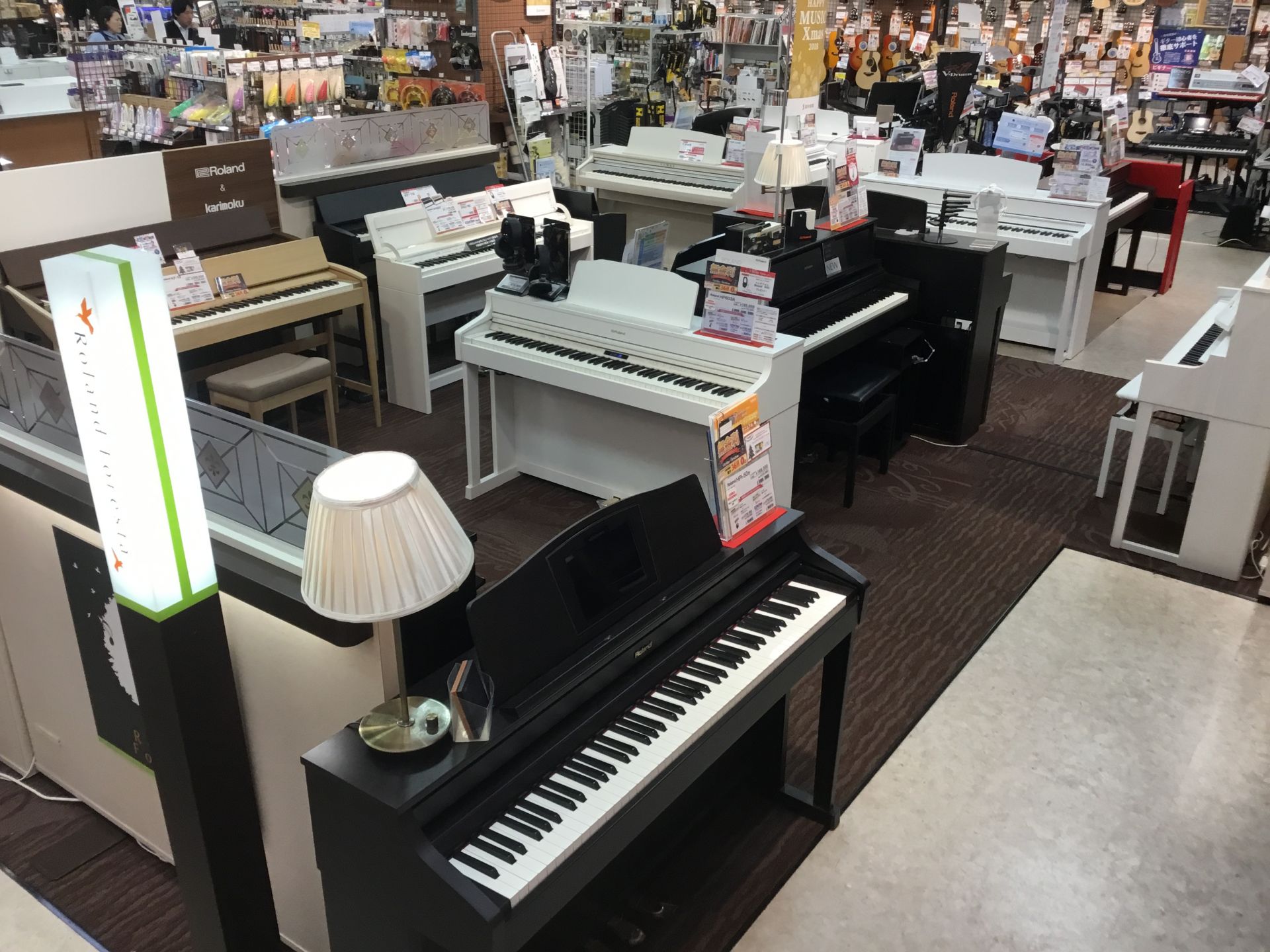 電子ピアノ】常時展示60台以上の品揃えでお待ちしております！｜島村