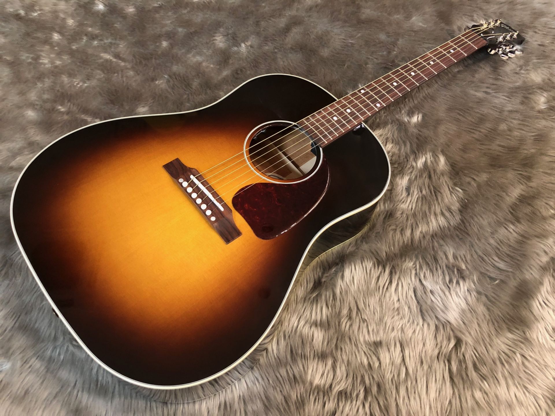 J-45 Standard - Gibson