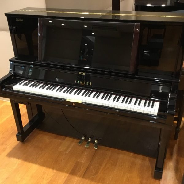 YAMAHA YUS5SG<br />
￥1,210,000(税込)<br />
製造年：2007年<br />
高さ：131cm　幅：152cm<br />
奥行：65cm　重さ：253kg