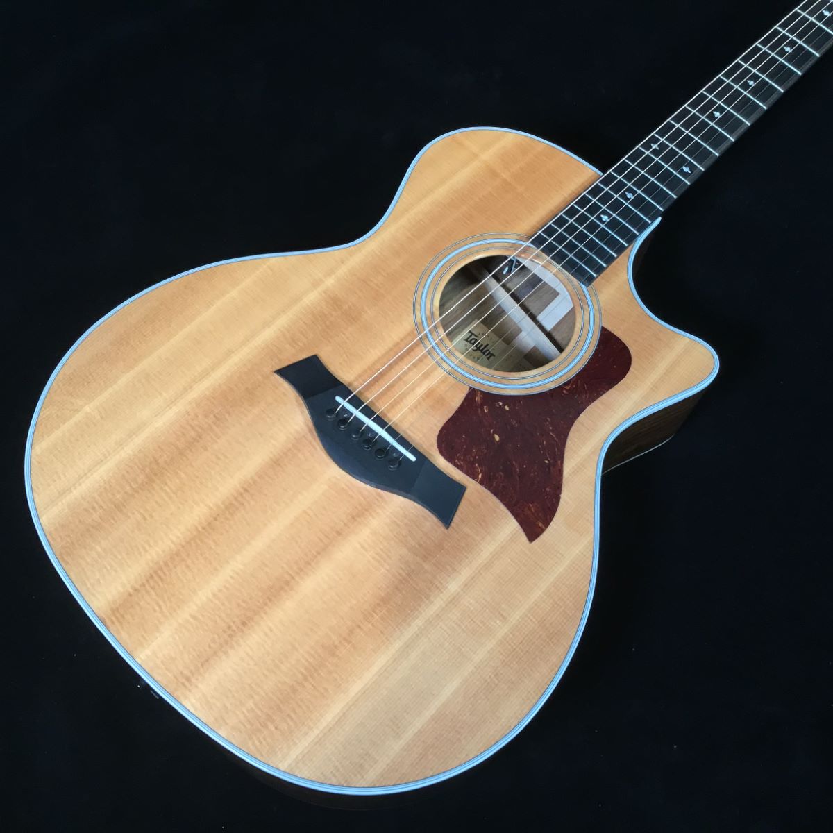 Taylor 414ce V-Class