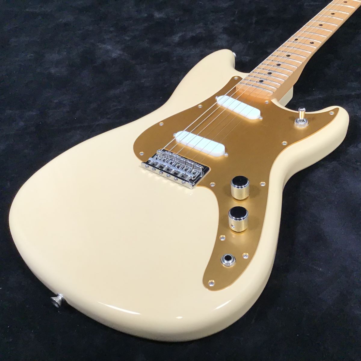 FenderFender Player Duo Sonic Maple Fingerboard Desert Sand