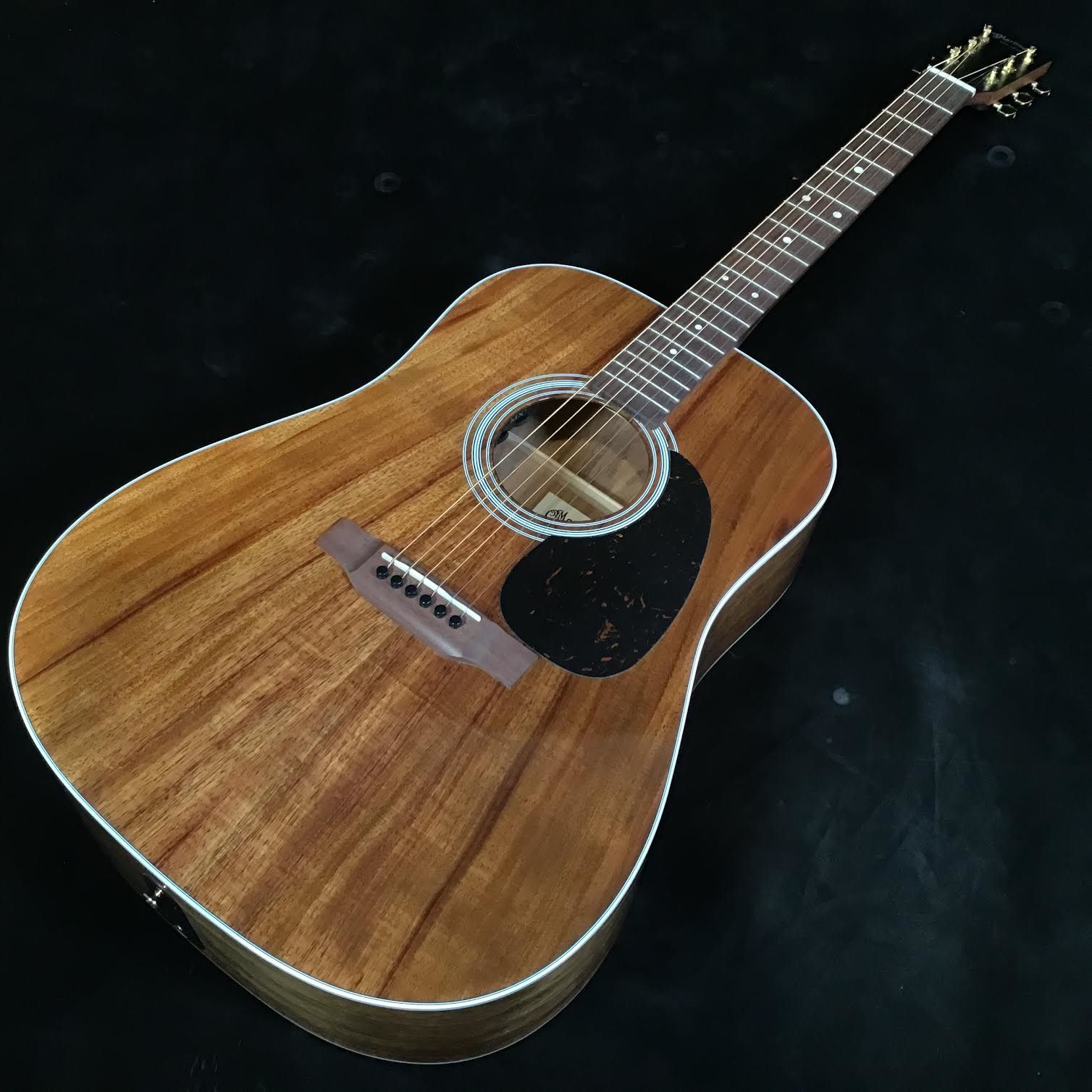 こんにちは!島村楽器仙台泉パークタウンタピオ店の小野です。新入荷のアコースティックギターのご紹介!有名モデルのTaylorとMartinが入荷!コスパに優れたモデルが多いので、ぜひこの機会にどうぞ!