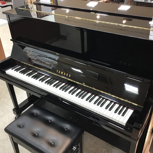 YAMAHA U10A