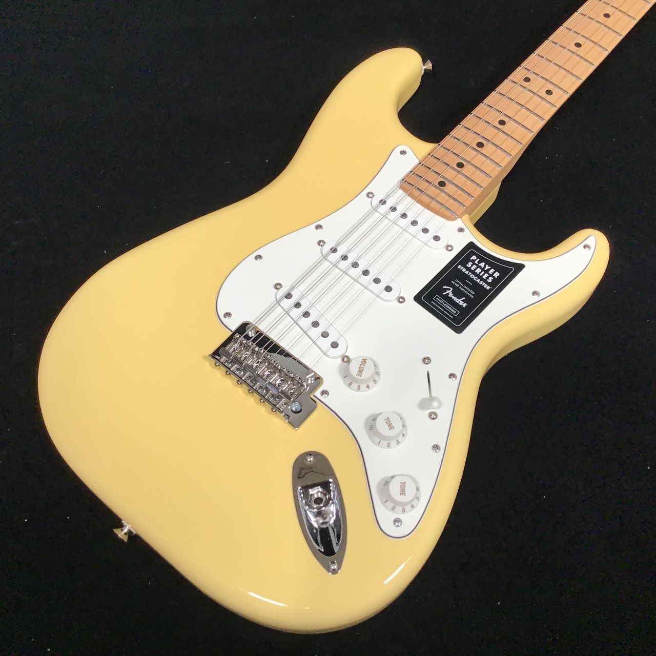 FenderPlayer Stratocaster Maple Fingerboard Buttercream 
