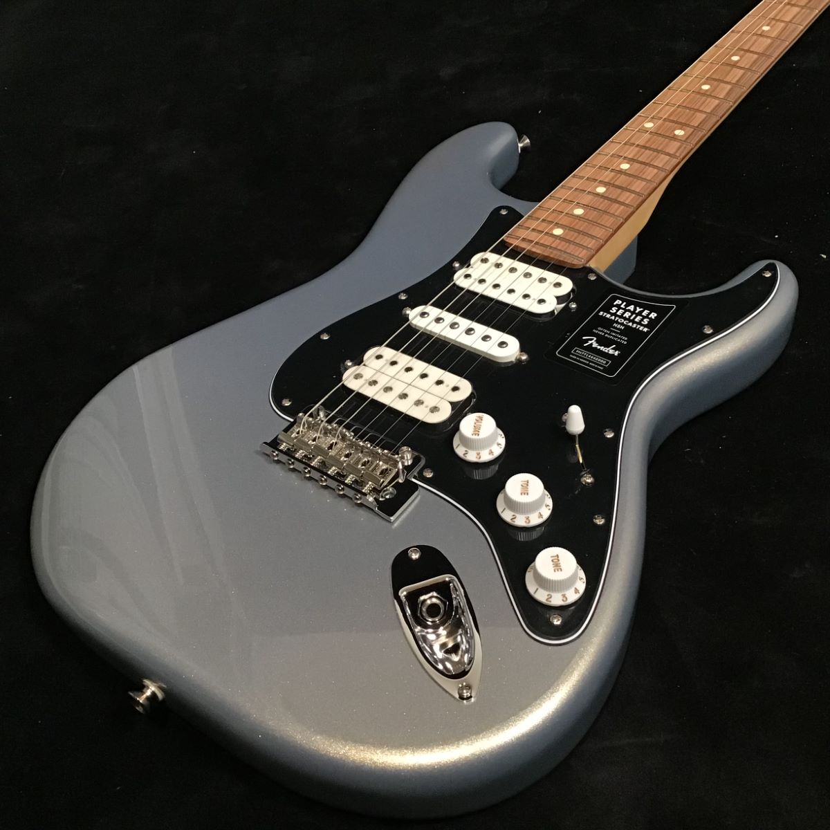 FenderPlayer Stratocaster HSH Pau Ferro Fingerboard Silver