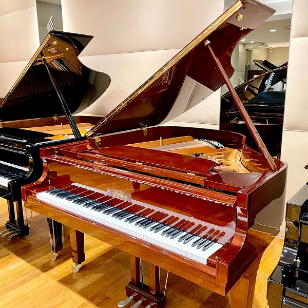 BOSTON GP163PEII/MP<br />
高さ：102cm　幅：151cm<br />
奥行：163cm　重さ：322kg<br />
￥3,619,000(税込)