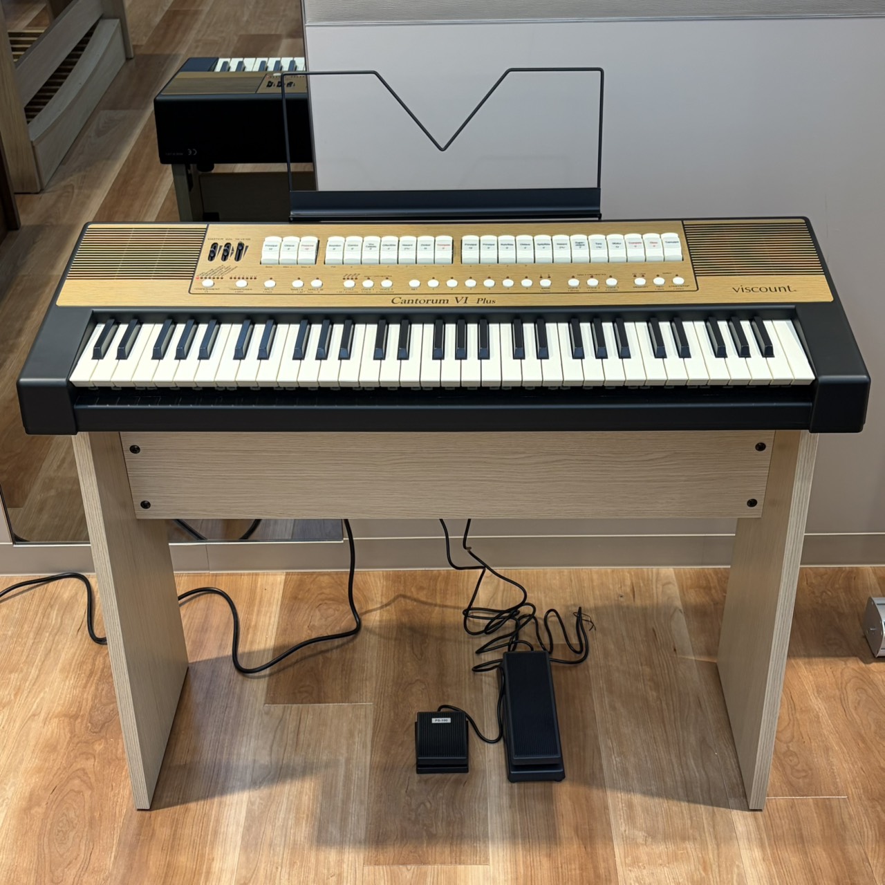 viscountCantorum VI Plus