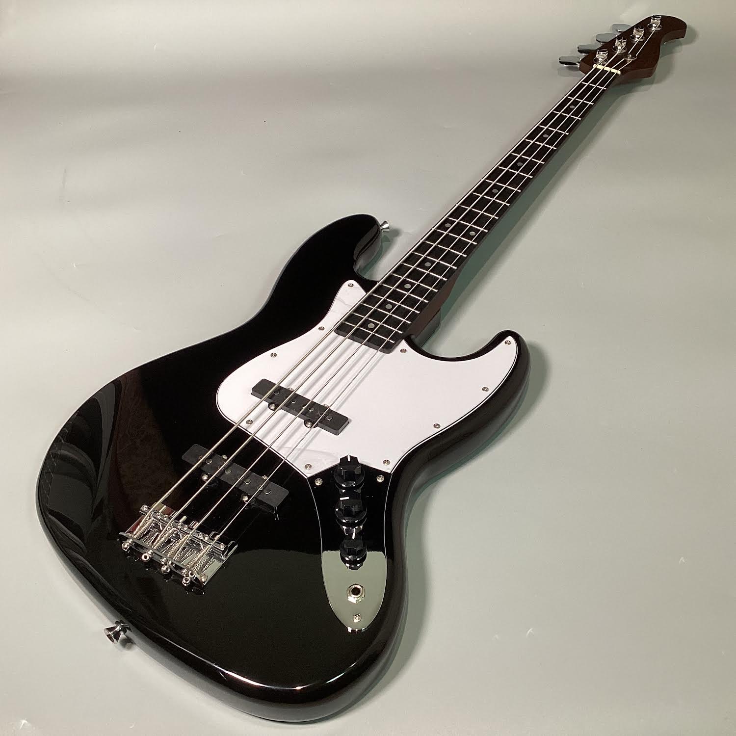 BUSKER’SBJB-Standard カラー：BLK/GWT
