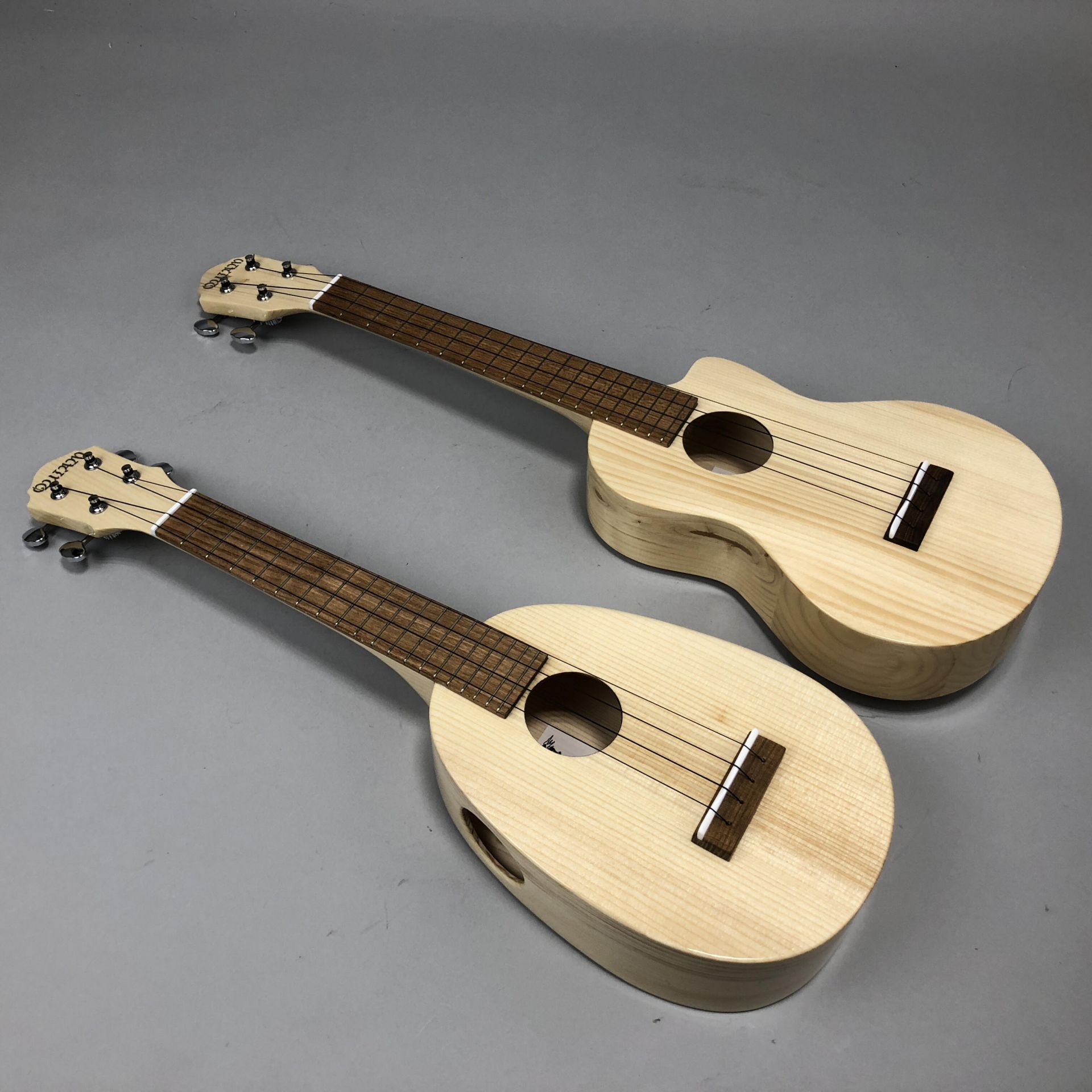 北海道で生まれたウクレレ「Ezo’s Ukulele」2種が入荷致しました！