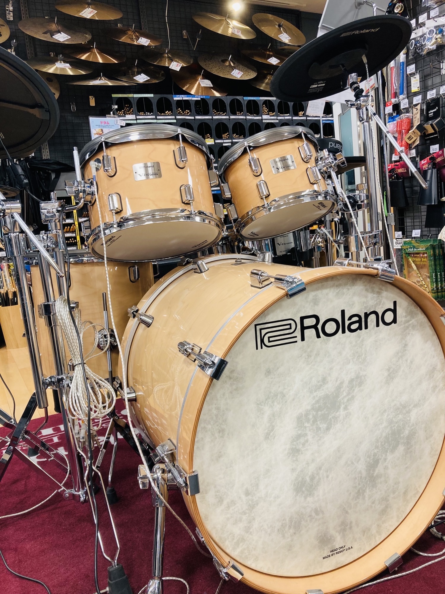 電子ドラムならRoland Planet併設店の仙台ロフトへ！ 東北地方唯一のRolandオフィシャルブース「Planet」がある店舗です。V-Drumsを始めとした電子ドラムを選ぶならぜひ島村楽器仙台ロフト店へお越しください！ 電子ドラムは練習にどう活かされるのか？自宅で本当に練習になるか？そして […]