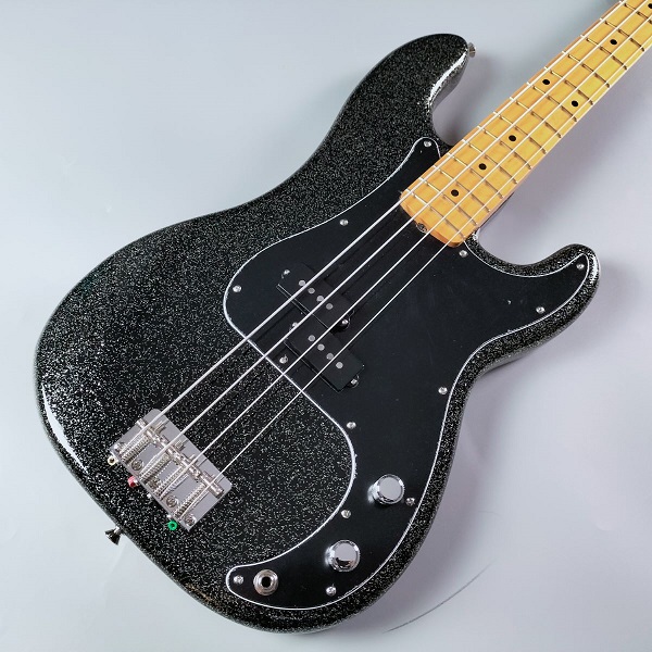 Fender Made in Japan J Precision Bass Black Gold<br />
通常￥181,500→現品1本限りの￥172,425