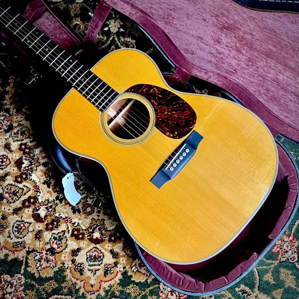 Martin CTM000-28V Bubinga<br />
<br />
￥ 685,344 税込