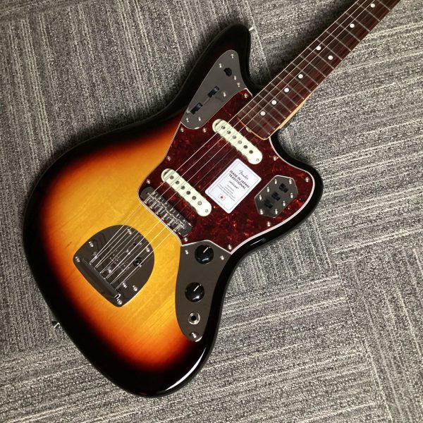 Fender Made in Japan Traditional 60s Jaguar Rosewood Fingerboard<br />
ネックヒール部に打痕有りの為￥146,300（税込）→￥138,985（税込）