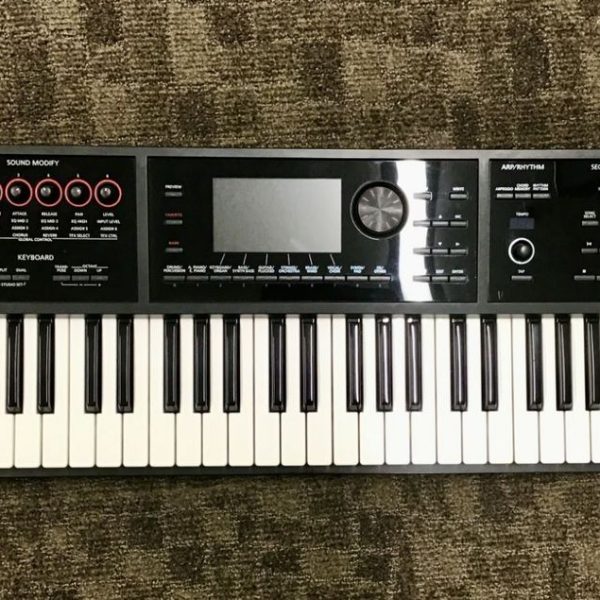 Roland<br />
FA-06<br />
￥ 71,980 税込
