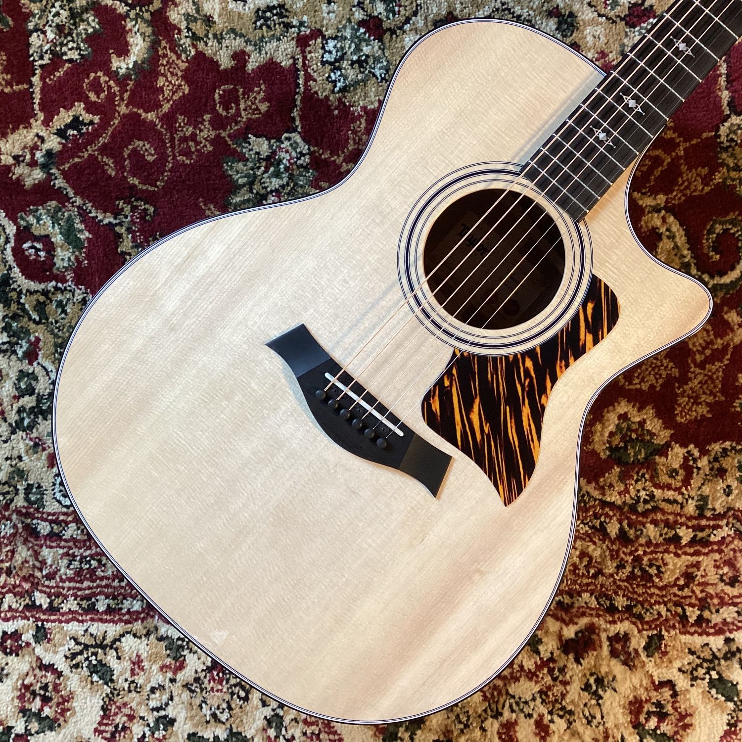 Taylor314ce J-Spec