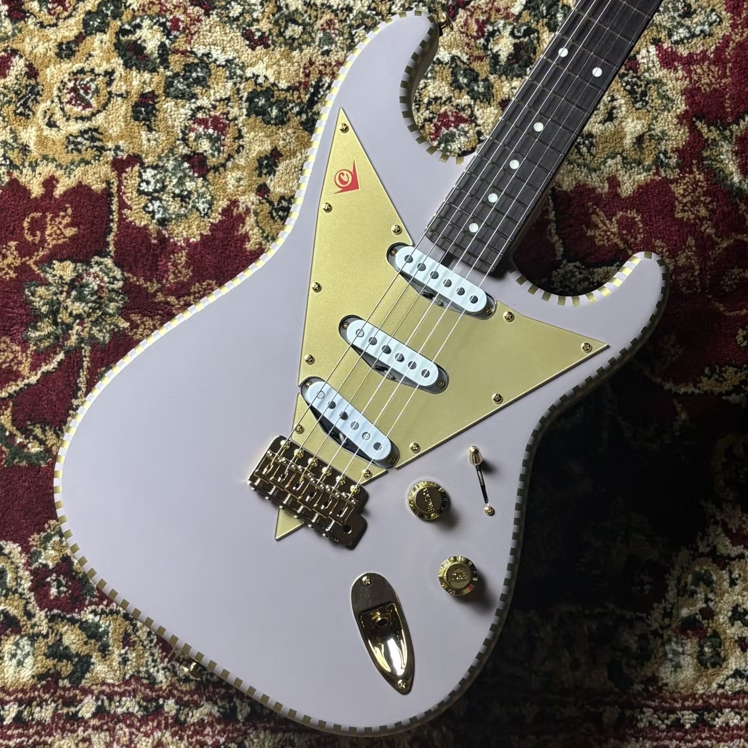 Caramel’s Guitar KitchenSTS1_BiscuitRose