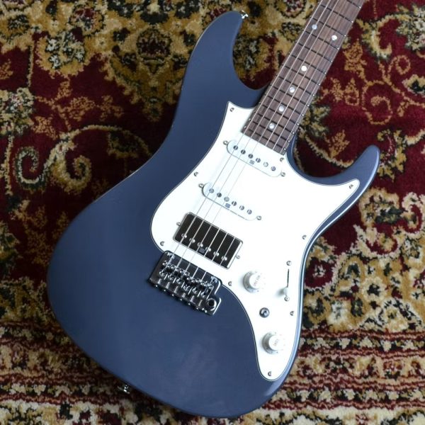 Ibanez：AZ2204NW Gray Metallic<br />
値上がり前入荷モデルのため、通常価格￥275,000(税込)→￥253,000 (税込)
