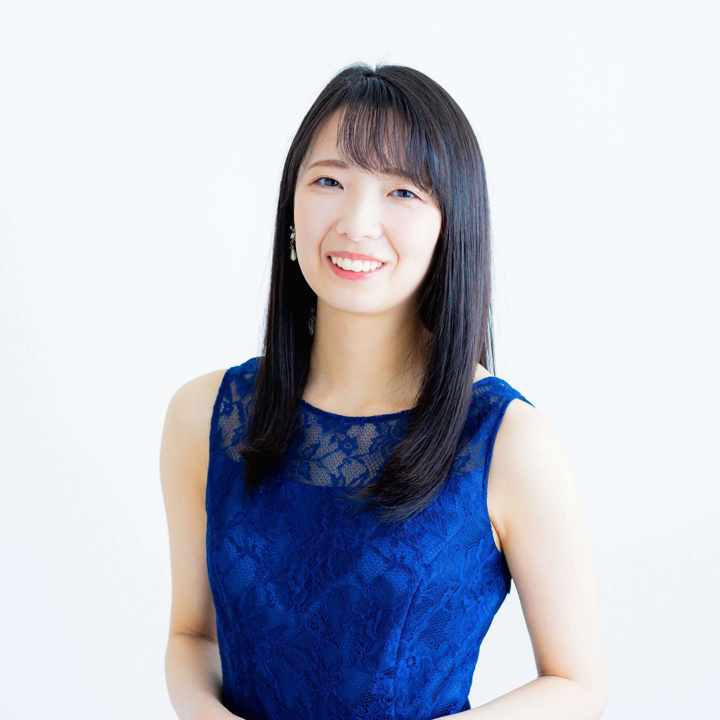 ピアノインストラクター諏訪れいな