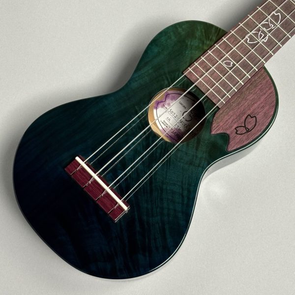 SAKURA UKULELE・SUS2-SKRAI GRD/ SR-GR<br />
限定10本生産！サイドに打痕傷1か所ありの為お値下げいたしました。<br />
通常価格￥ 112,200  (税込）→￥106,590  （税込）