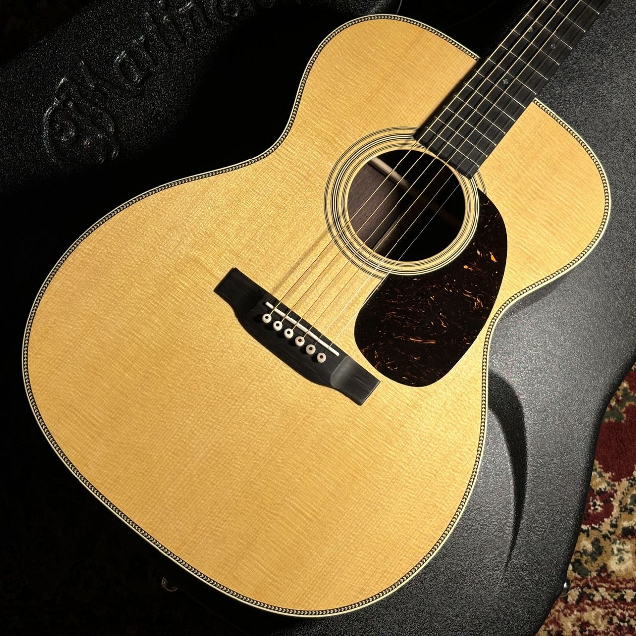 Martin【選定品】000-28【シリアルNo.2985108】