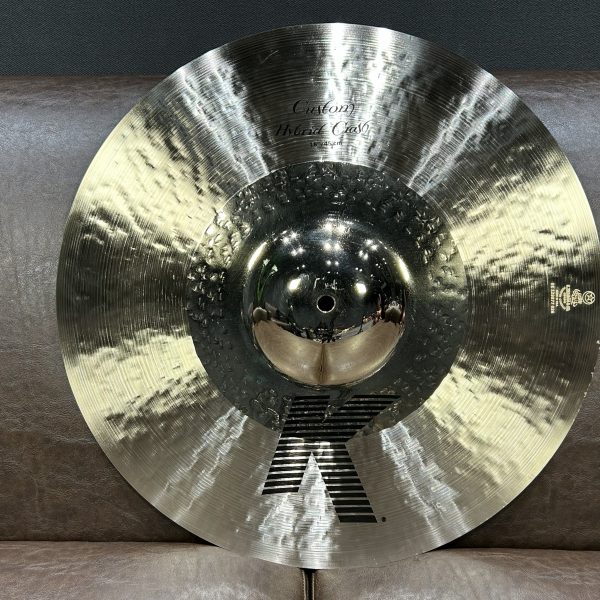 【型名】<br />
HybridCrash18<br />
<br />
【選定コメント】<br />
レスポンスがよくきらびやかさに加え柔らかさも感じるサウンドです。<br />
<br />
【重量】<br />
1,430g<br />
<br />
【販売価格】<br />
￥67,100-