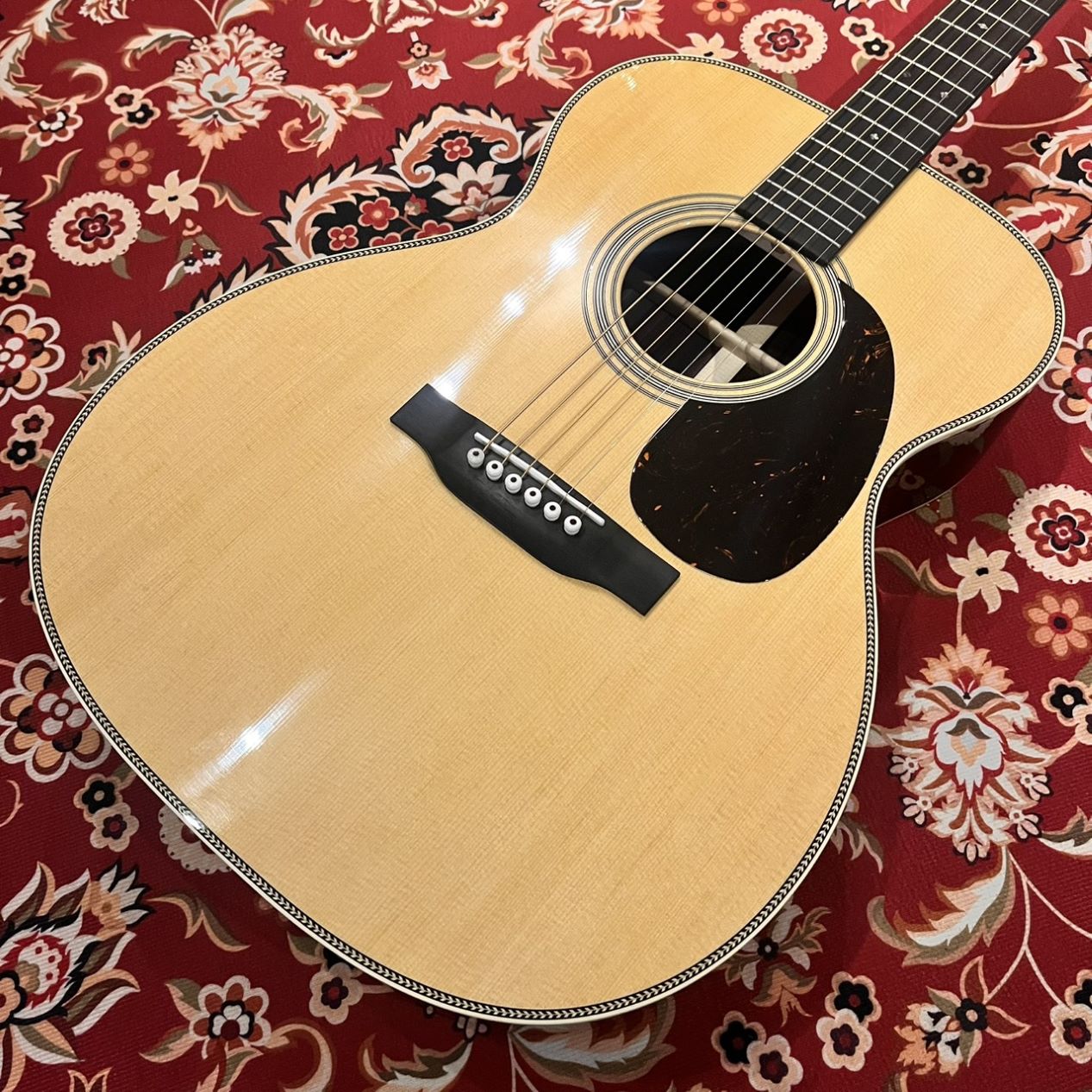 Martin【選定品】000-28【シリアルNo.3020195】