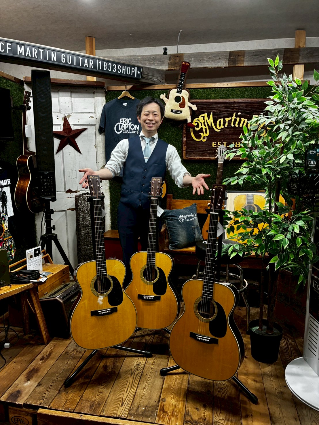 皆様こんにちは。仙台ロフト店アコースティックギター担当の吉田(よしだ)です。こちらのページでは、僭越ながら私の自己紹介をさせていただきます。“スタッフ吉田はどういう人物なのか？どんな経歴があるのか？いつ出勤しているのか？”など、皆様に少しでも吉田を知っていただけますと幸いです。ご覧いただき、「吉田と [&hellip;]