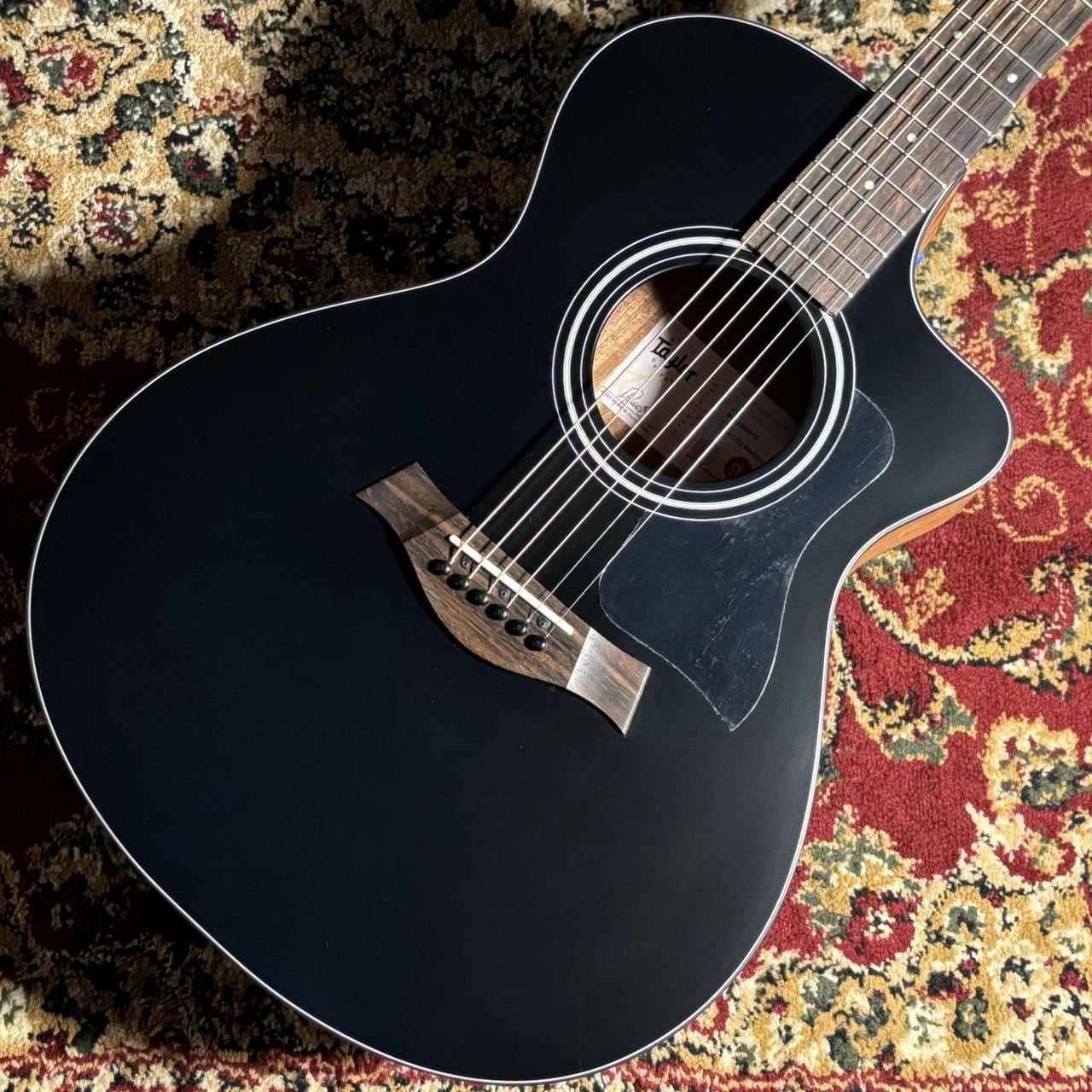 Taylor112ce Blacktop J.LTD