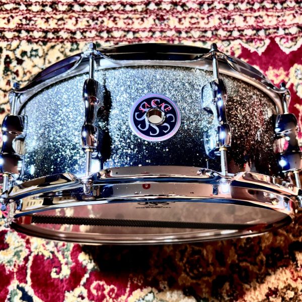 SAKAE OSAKA HERITAGE/SD1455MA/M<br />
シェル：メイプル<br />
サイズ：14”×5.5”<br />
販売価格：¥50,200