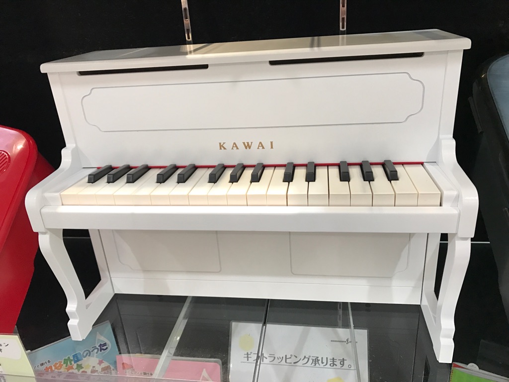 世界の KAWAI ミニピアノ アップライト ブラック - 鍵盤楽器 - alrc.asia