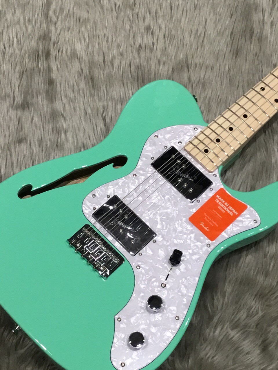 【新入荷情報】日本製のFender Telecaster Thinlineが入荷しました！