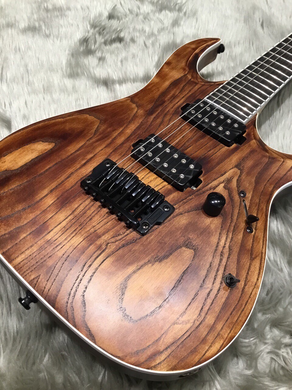 *Ibanez メタル系ギタリストから絶大な支持を集めているギターブランドです！ *RGAIX6U 話題のBareKnuckle製ピックアップ「Aftermath」搭載で分離感とパワフルさを兼ね備えた新時代メタルサウンドです！ |*ブランド|*モデル名|*販売価格(税込)|*備考| |Ibanez| […]