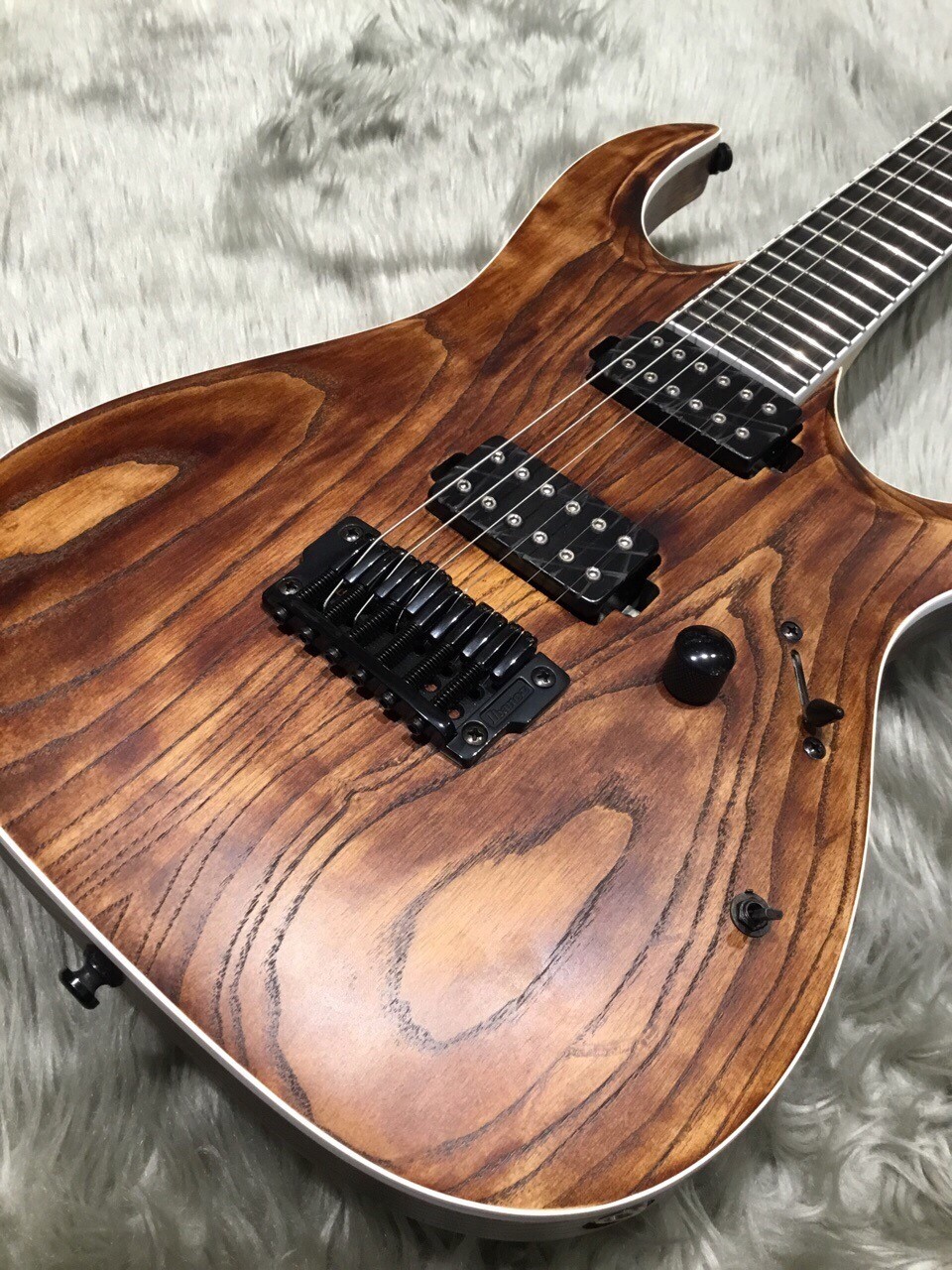 【新入荷情報】Ibanezのアイアンレーベル RGAIX6Uが入荷しました！