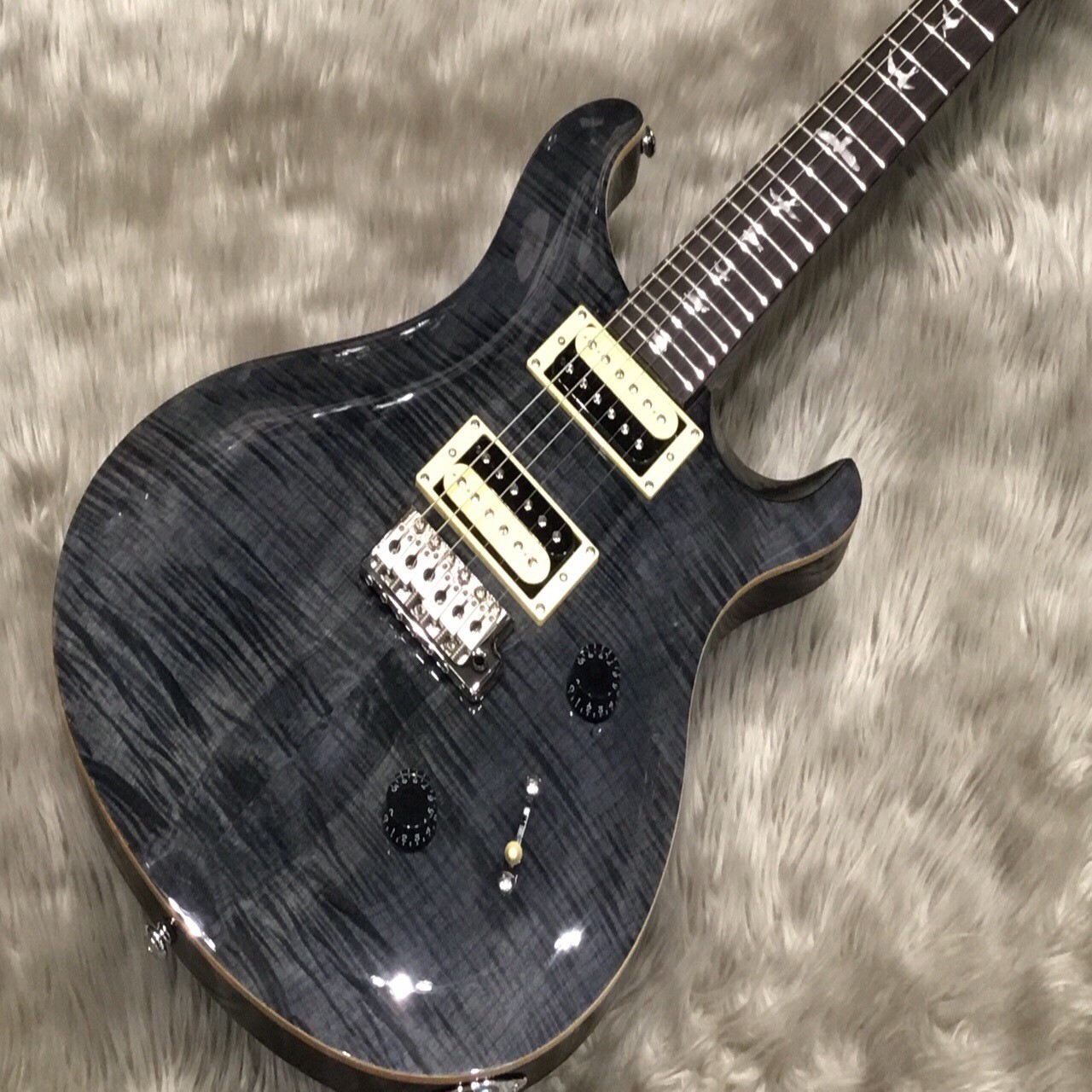 【新入荷情報】PRS(ポールリードスミス)のSE CUSTOM 24 人気のカラーGB(Gray Black)入荷しました！