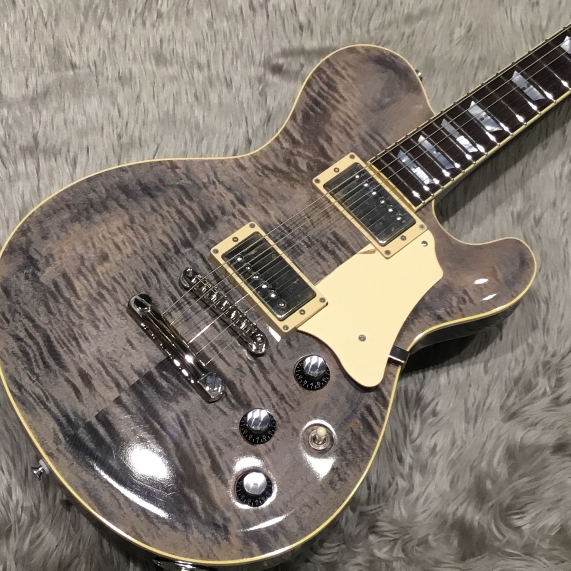 【新入荷情報】中古エレキギターRYOGA CICADA-G2/TM 宮脇俊郎モデル【限定5本生産】入荷！