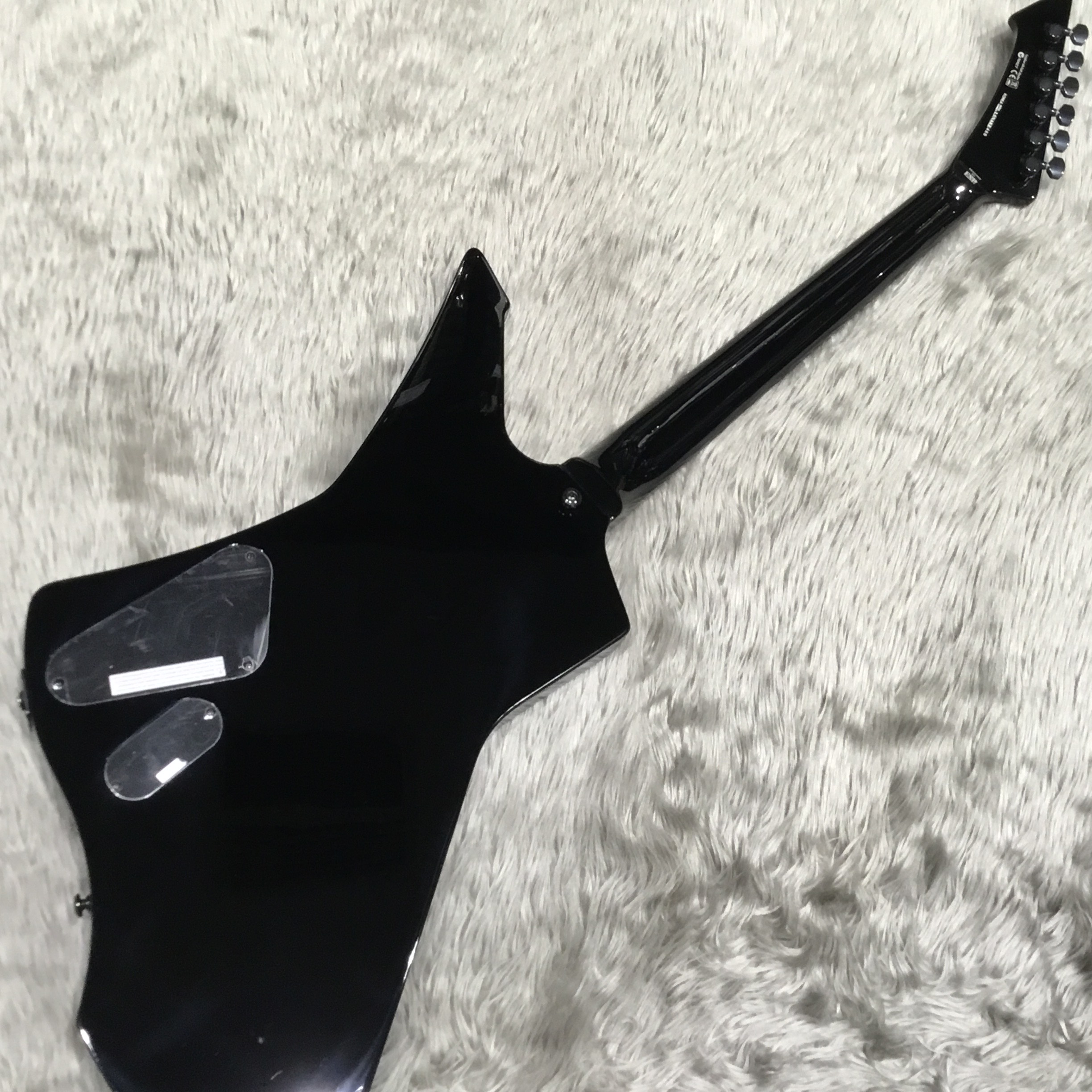 新入荷情報】LTDよりMETALLICA ジェイムス・ヘットフィールド