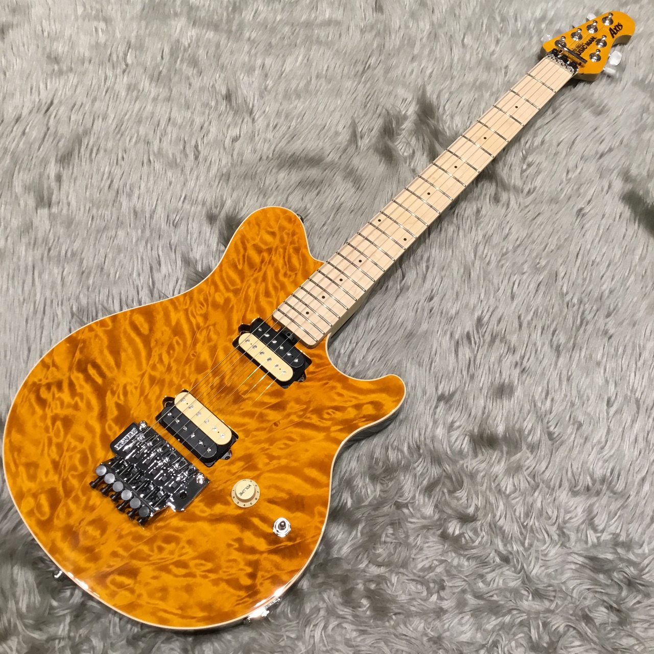 MUSIC MANAXIS QM/M Trans Gold Quilt Maple