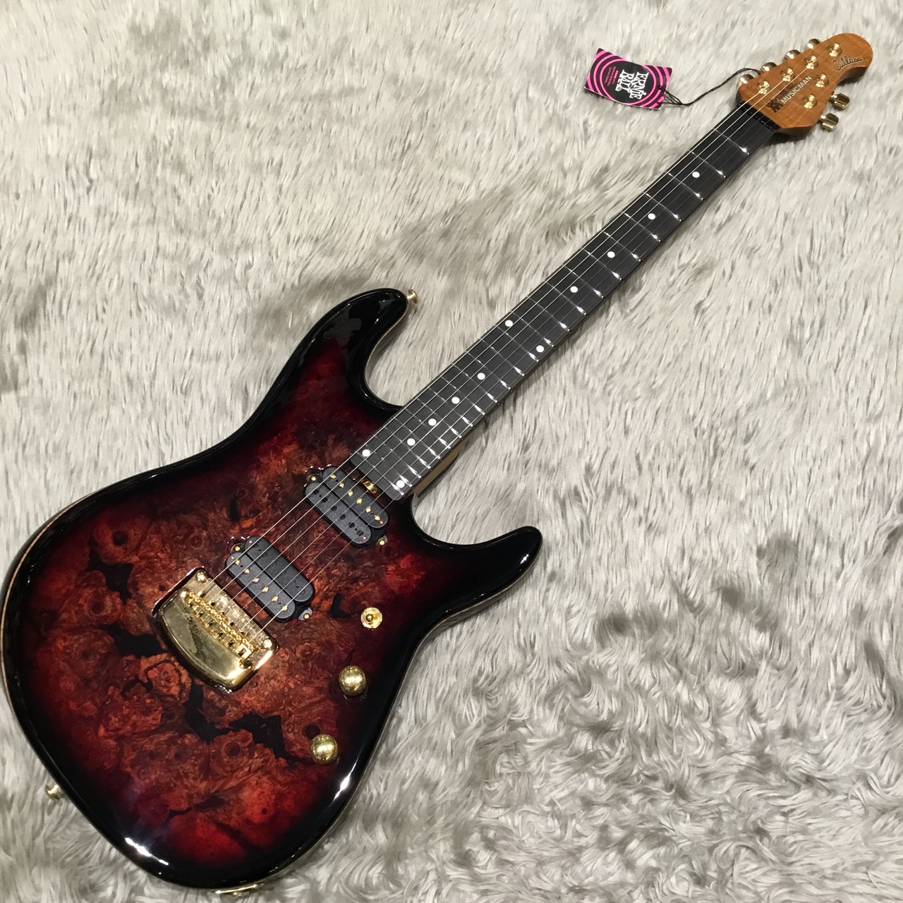 MUSIC MANJason Richardson 6-strings Cutlass / Rorschach Red