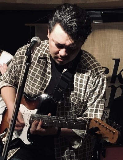 アコースティックギター・エレキギター・キッズギター小川 寛俊(おがわひろたか)