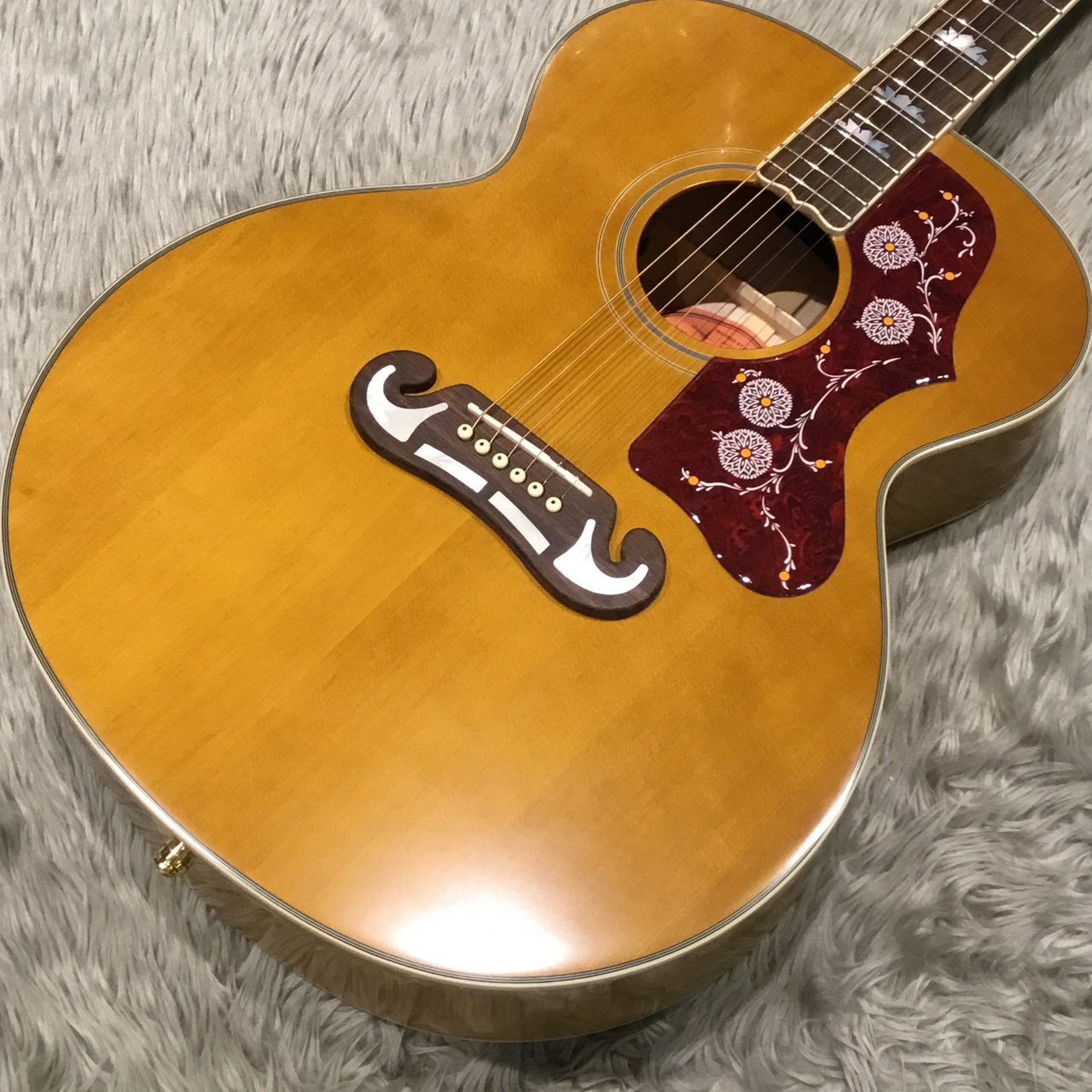 EpiphoneMasterbilt / J-200 / Aged Natural Antique Gloss