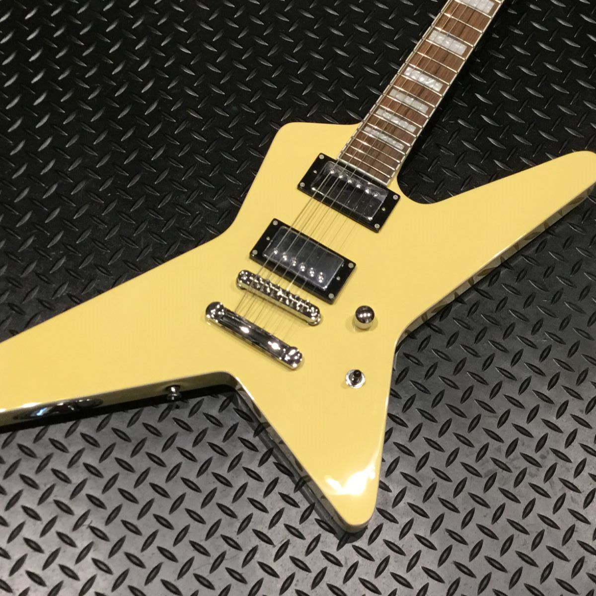 Jackson Pro Series Signature