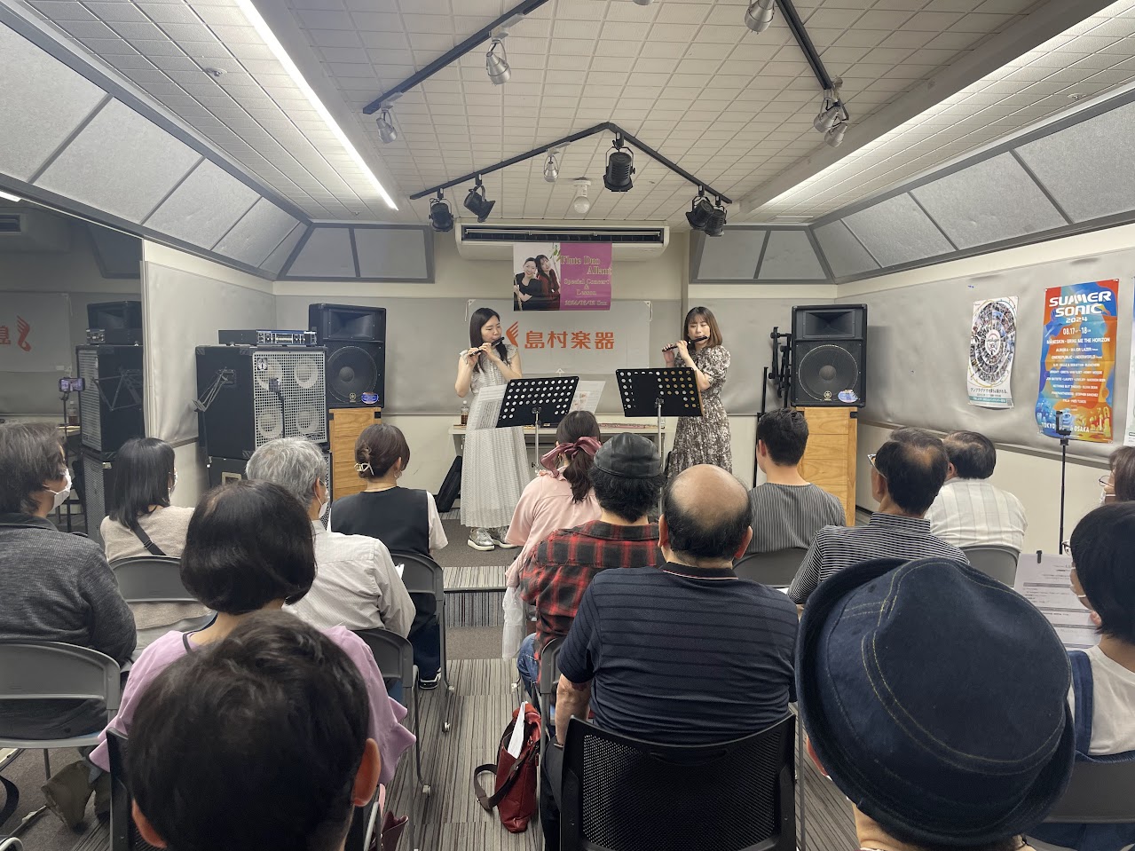皆様こんにちは！管楽器担当の中川です！ 島村楽器イオンモールりんくう泉南店にて、フルートデュオアランのお二人をお招きし、スペシャルコンサート＆アンサンブル会＆レッスンを行いました！ 今回はイベントの様子を振り返っていきます！ ♪Special Concert♪ お二人の素敵な演奏に会場みんなでうっと […]
