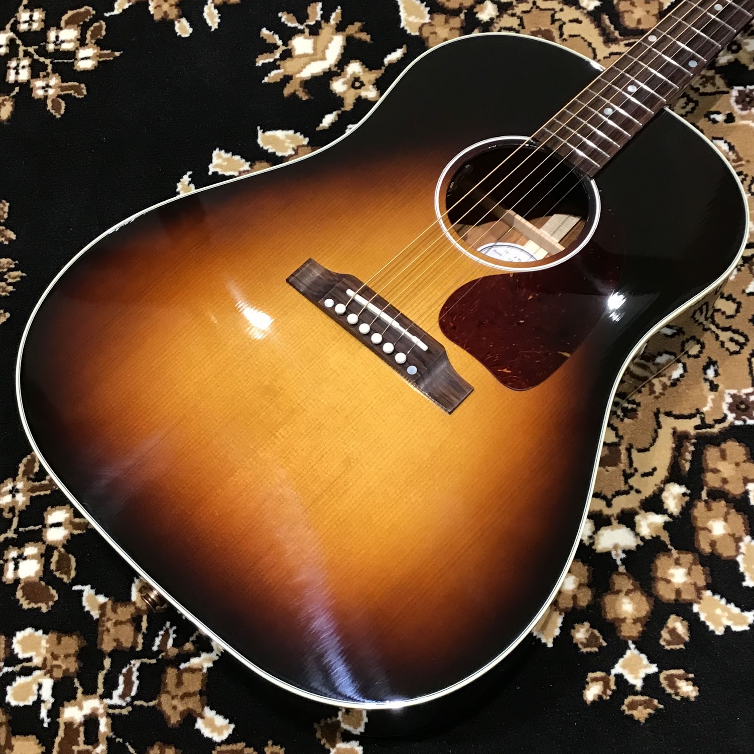 GibsonJ-45 Standard