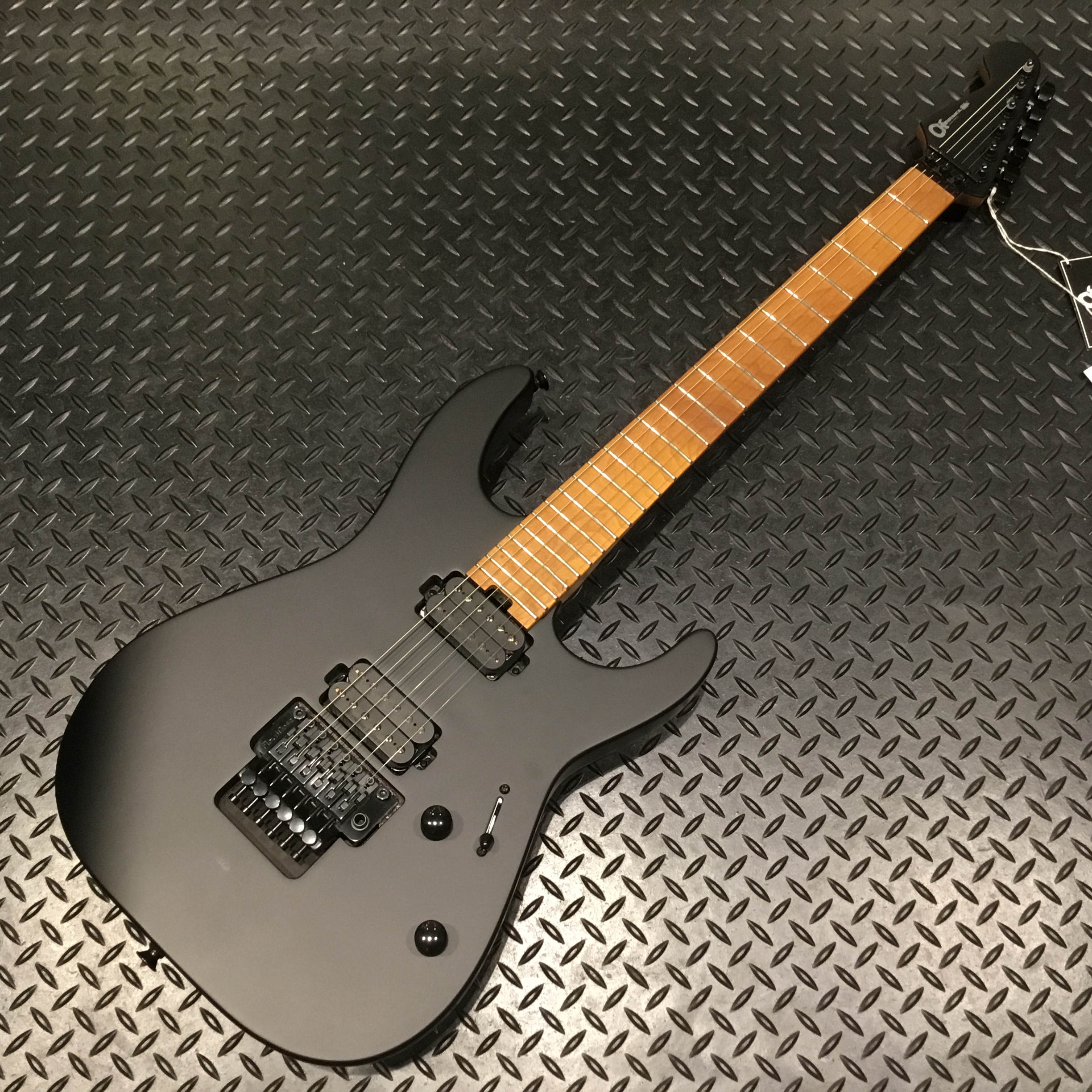 CharvelLimited Edition Pro-Mod Dinky 24R HH FR