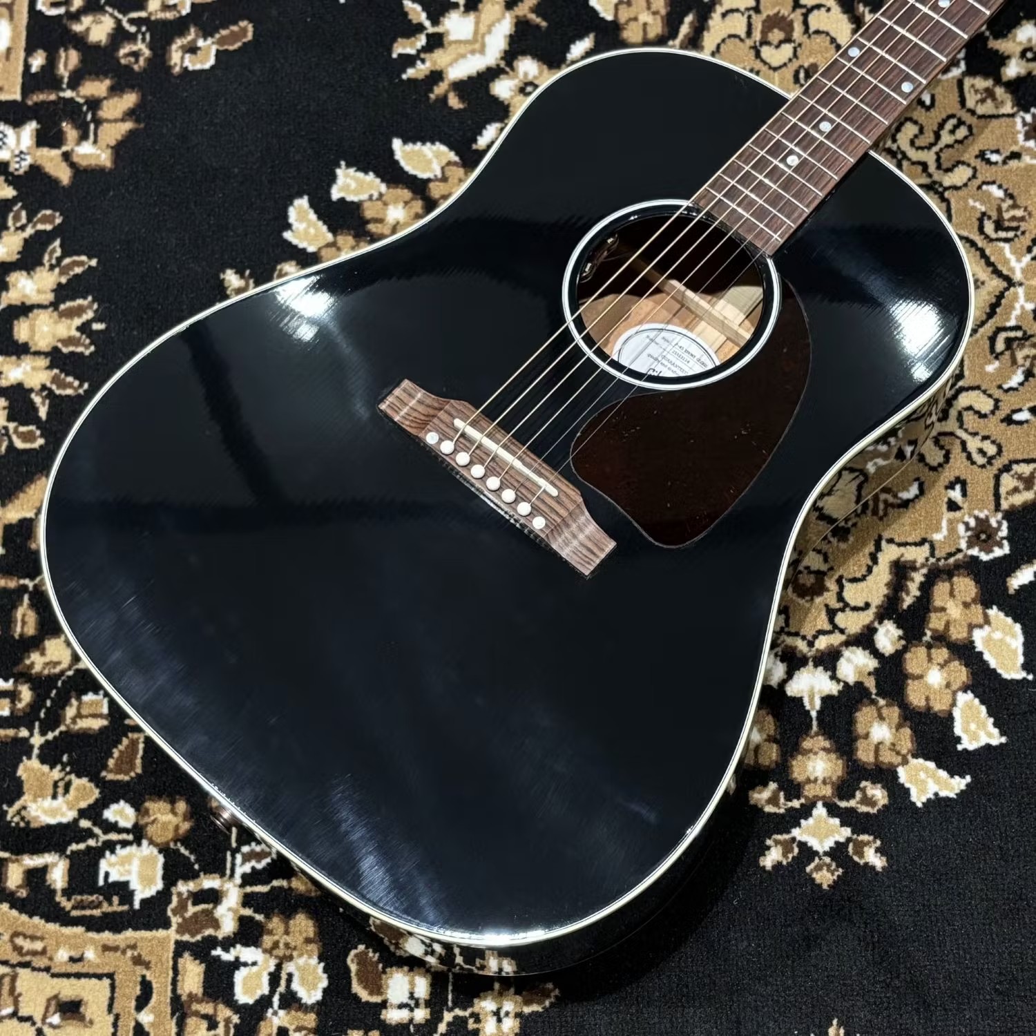 GibsonJapan Limited J-45 Standard Ebony Gloss