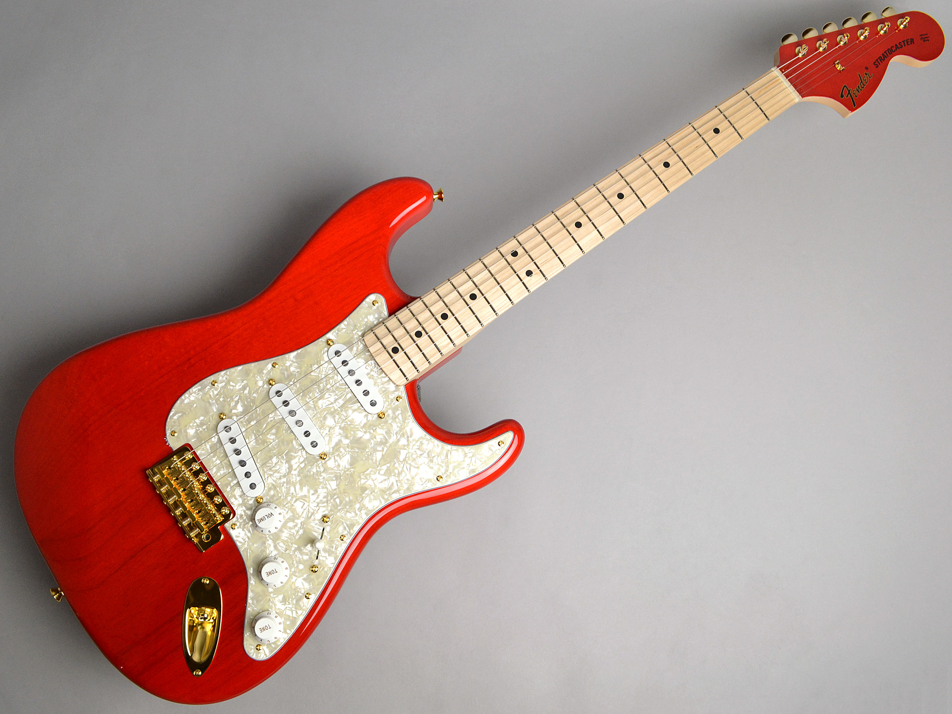 Fender SCANDALシグネイチャーモデル