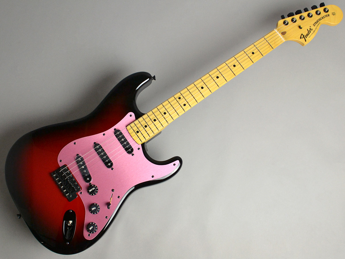 Ken Stratocaster® Galaxy Red シグネイチャーモデル入荷