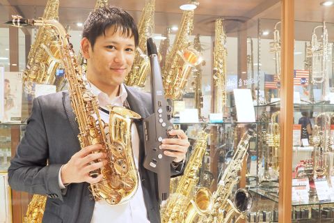 スタッフ写真 サックス・エアロフォンインストラクター 中島 隼貴