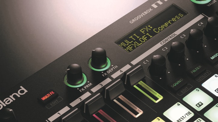 MC-101】GROOVEBOX MC-707同等のクオリティを 手のひらサイズの